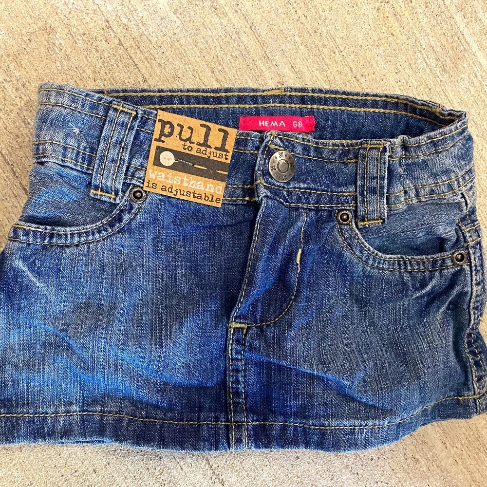 Denim skirt